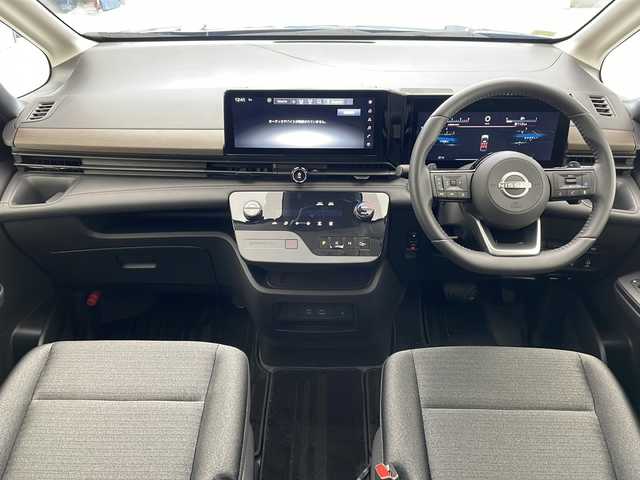 日産 セレナ ハイウェイスター V 沖縄県 2024(令6)年 0.3万km 青Ⅱ 純正１２．３インチナビ/　フルセグＴＶ　ＨＤＭＩ/アラウンドビューモニター/プロパイロット/両側パワースライドドア/純正ドライブレコーダー/ビルトインＥＴＣ/インテリジェントルームミラー/ＬＥＤヘッドライト/ワイヤレス充電/スマートキー/プッシュスタート