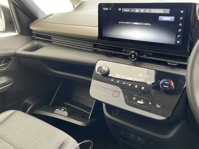 日産 セレナ ハイウェイスター V 沖縄県 2024(令6)年 0.3万km 青Ⅱ 純正１２．３インチナビ/　フルセグＴＶ　ＨＤＭＩ/アラウンドビューモニター/プロパイロット/両側パワースライドドア/純正ドライブレコーダー/ビルトインＥＴＣ/インテリジェントルームミラー/ＬＥＤヘッドライト/ワイヤレス充電/スマートキー/プッシュスタート