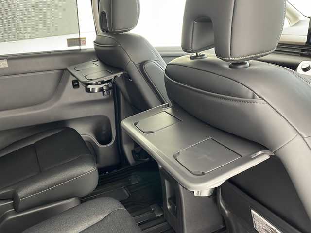 日産 セレナ ハイウェイスター V 沖縄県 2024(令6)年 0.3万km 青Ⅱ 純正１２．３インチナビ/　フルセグＴＶ　ＨＤＭＩ/アラウンドビューモニター/プロパイロット/両側パワースライドドア/純正ドライブレコーダー/ビルトインＥＴＣ/インテリジェントルームミラー/ＬＥＤヘッドライト/ワイヤレス充電/スマートキー/プッシュスタート