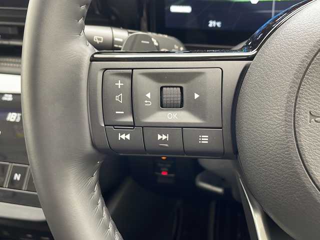 日産 セレナ ハイウェイスター V 沖縄県 2024(令6)年 0.3万km 青Ⅱ 純正１２．３インチナビ/　フルセグＴＶ　ＨＤＭＩ/アラウンドビューモニター/プロパイロット/両側パワースライドドア/純正ドライブレコーダー/ビルトインＥＴＣ/インテリジェントルームミラー/ＬＥＤヘッドライト/ワイヤレス充電/スマートキー/プッシュスタート