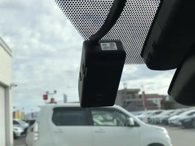 トヨタ プリウス A プレミアム　ツーリングセレ 富山県 2019(平31)年 6.3万km エモーショナルレッドⅡ 4WD/純正ナビ/フルセグTV/Bluetooth/バックカメラ/ドライブレコーダー/プリクラッシュセーフティ/クリアランスソナー/レーンキープアシスト/ブラインドスポットモニター/レーダークルーズコントロール/パーキングアシスト/レザーシート/パワーシート/シートヒーター/スペアキー１本/ヘッドアップディスプレイ/ETC2.0