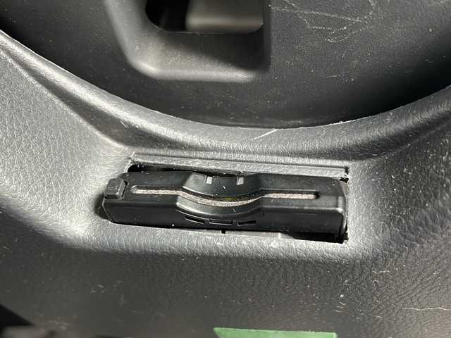 スズキ ワゴンＲ スティングレー T 京都府 2010(平22)年 10.4万km ブルーイッシュブラックパール3 社外SDナビ（CN-E310D）/・CD/FM/AM/Bluetooth/・ワンセグテレビ/ETC/革巻きステアリング/ステアリングリモコン/パドルシフト/シートヒーター（D席）/HIDヘッドライト/スマートキー/プッシュスタートボタン/12V電源/純正15インチアルミホイール/純正フロアマット/取扱説明書/保証書