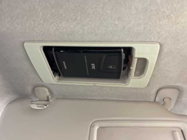 マツダ デミオ 13S 沖縄県 2015(平27)年 14.1万km ソウルレッドプレミアムメタリック 「禁煙車/ワンオーナー/純正ディスプレイオーディオ/Ｂｌｕｅｔｏｏｔｈ/バックカメラ/ＬＥＤヘッドライト/アイドリングストップ/オートライト/電動格納ミラー/横滑り防止装置/スペアキー/取扱説明書/保証書