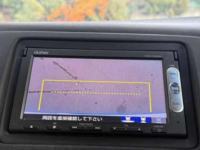 ホンダ ヴェゼル X 大阪府 2015(平27)年 16.2万km ホワイトオーキッドパール /禁煙車//ワンオーナー//衝突被害軽減ブレーキ//純正ナビ/VXM-155VSi//TV/Bluetooth/DVD/CD/HDMI/USB//バックカメラ//クルーズコントロール//ＥＴＣ//純正アルミホイール/16インチ//プッシュスタート//アイドリングストップ//スマートキー//取扱説明書//保証書