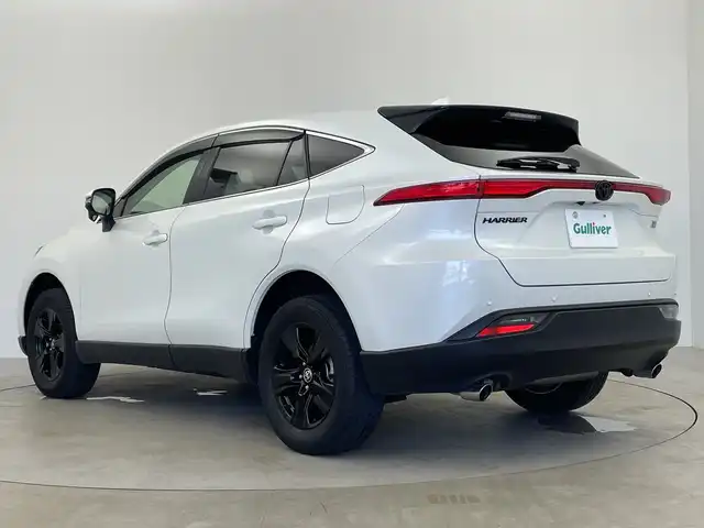 トヨタ ハリアー ハイブリッド S 鹿児島県 2021(令3)年 3.7万km ホワイトパールクリスタルシャイン ディスプレイオーディオ/ＢＴ Ｍｉｒａｃａｓｔ/レーダークルーズコントロール/レーンキープアシスト/電子パーキング/ＡＵＴＯＨＯＬＤ/前後ドライブレコーダー(DRV-MR450)/オートリトラミラー/ＥＴＣ/ＬＥＤヘッドライト/オートマチックハイビーム/AUTOライト/ＩＳＯＦＩＸ/革巻きステアリング/純正ドアバイザー/純正17インチアルミホイール
