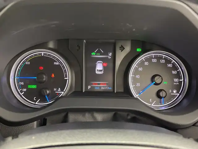 トヨタ ハリアー ハイブリッド S 鹿児島県 2021(令3)年 3.7万km ホワイトパールクリスタルシャイン ディスプレイオーディオ/ＢＴ Ｍｉｒａｃａｓｔ/レーダークルーズコントロール/レーンキープアシスト/電子パーキング/ＡＵＴＯＨＯＬＤ/前後ドライブレコーダー(DRV-MR450)/オートリトラミラー/ＥＴＣ/ＬＥＤヘッドライト/オートマチックハイビーム/AUTOライト/ＩＳＯＦＩＸ/革巻きステアリング/純正ドアバイザー/純正17インチアルミホイール