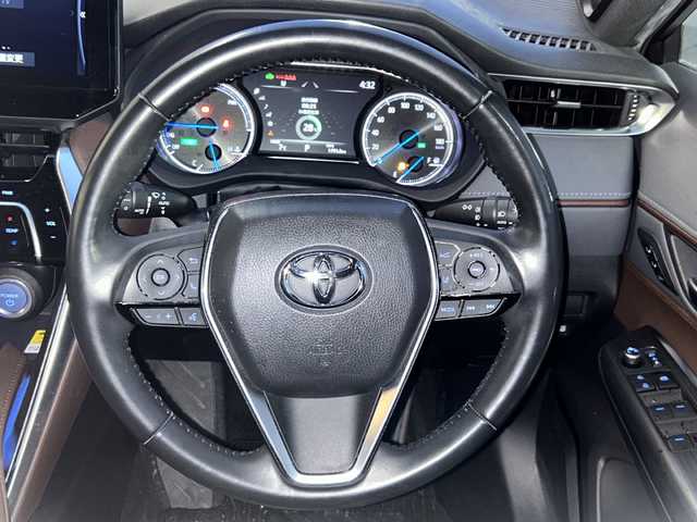 トヨタ ハリアー ハイブリッド Z レザーパッケージ 山形県 2021(令3)年 2.7万km ホワイトパールクリスタルシャイン 禁煙車/４WD/JBLサウンド/トヨタセーフティセンス/ブラインドスポットモニター/レーダークルーズコントロール/レーンキープアシスト/オートマチックハイビーム/全方位カメラ/デジタルインナーミラー/純正ドライブレコーダー/純正ディスプレイオーディオ/（Bluetooth/フルセグ/AM/FM/USB)/置くだけ充電/ステアリングスイッチ/ステアリングヒーター/レザーシート/D席メモリー付きシート/前席パワーシート/前席シートヒーター・エアシート/ETC2.0/純正フロアマット/スマートキー×２/パワーバックドア/純正アルミホイール/フォグランプ/取扱説明書/記録簿