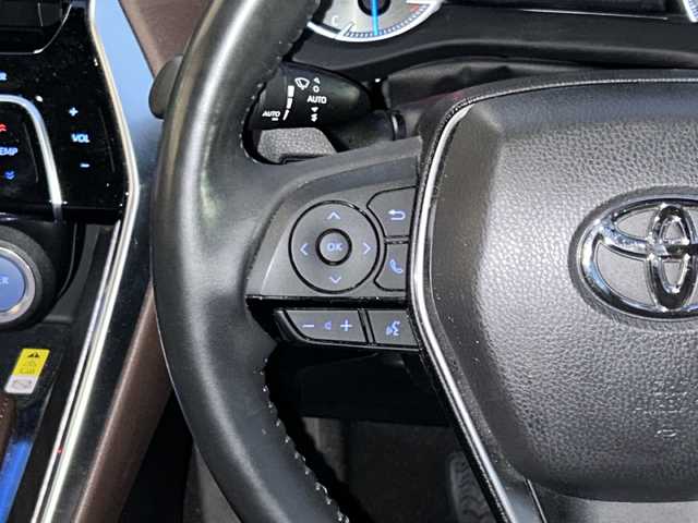 トヨタ ハリアー ハイブリッド Z レザーパッケージ 山形県 2021(令3)年 2.7万km ホワイトパールクリスタルシャイン 禁煙車/４WD/JBLサウンド/トヨタセーフティセンス/ブラインドスポットモニター/レーダークルーズコントロール/レーンキープアシスト/オートマチックハイビーム/全方位カメラ/デジタルインナーミラー/純正ドライブレコーダー/純正ディスプレイオーディオ/（Bluetooth/フルセグ/AM/FM/USB)/置くだけ充電/ステアリングスイッチ/ステアリングヒーター/レザーシート/D席メモリー付きシート/前席パワーシート/前席シートヒーター・エアシート/ETC2.0/純正フロアマット/スマートキー×２/パワーバックドア/純正アルミホイール/フォグランプ/取扱説明書/記録簿