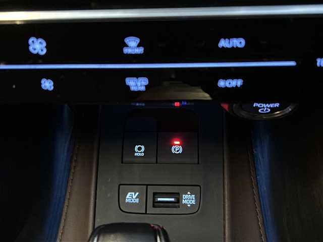 トヨタ ハリアー ハイブリッド Z レザーパッケージ 山形県 2021(令3)年 2.7万km ホワイトパールクリスタルシャイン 禁煙車/４WD/JBLサウンド/トヨタセーフティセンス/ブラインドスポットモニター/レーダークルーズコントロール/レーンキープアシスト/オートマチックハイビーム/全方位カメラ/デジタルインナーミラー/純正ドライブレコーダー/純正ディスプレイオーディオ/（Bluetooth/フルセグ/AM/FM/USB)/置くだけ充電/ステアリングスイッチ/ステアリングヒーター/レザーシート/D席メモリー付きシート/前席パワーシート/前席シートヒーター・エアシート/ETC2.0/純正フロアマット/スマートキー×２/パワーバックドア/純正アルミホイール/フォグランプ/取扱説明書/記録簿