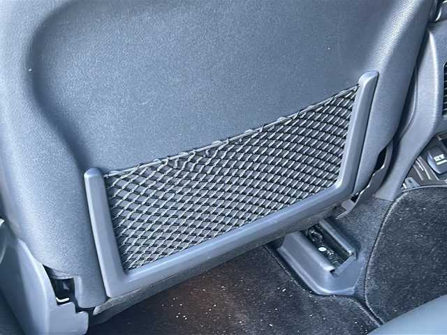 メルセデス・ベンツ ＧＬＡ２５０ 4マチック 青森県 2017(平29)年 4.6万km カルサイトホワイト オプション/パノラミックスライディングルーフ/レザーエクスクルーシブパッケージ/-本革シート/-メモリ付きパワーシート/-ブラッシュドアルミニウムインテリアトリム/-マルチカラーアンビエントライト/-harman/kardonサラウンドサウンド/-ベーシックパッケージプラス/レーダーセーフティパッケージ/-ブラインドスポットアシスト/-ディスタンスパイロットディストロニック/-レーンキーピングアシスト/-PRE SAFE/COMMANDシステムナビゲーション/-HDDナビ/フルセグTV/ETC2.0/(CD/DVD/Bluetooth/USB/CarPlay)/主要装備/バックカメラ/シートヒーター/パドルシフト/パワーバックドア/ダウンヒルアシスト/GPSレーダー探知機/純正18インチアルミホイール/HIDヘッドライト/ハイビームアシスト/ワンオーナー