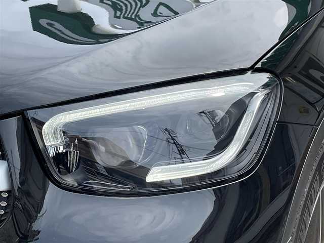 メルセデス・ベンツ ＧＬＣ２２０ d 4マチック クーペ AMGライン 神奈川県 2020(令2)年 2.6万km オブシディアンブラック 純正10インチワイドディスプレイ/　（ナビ機能・フルセグTV・Bluetooth）/パノラミックスライディングルーフ/レーダーセーフティパッケージ/360°カメラシステム/ハーフレザーシート/置くだけ充電/ブラインドスポットモニター/パワーバックドア/全席シートヒーター/LEDヘッドライト/前席パワーシート/ETC2.0/スマートキー/保証書/取扱説明書/令和3～7年ディーラー記録簿あり