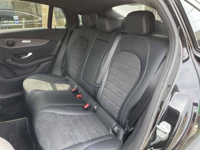 メルセデス・ベンツ ＧＬＣ２２０ d 4マチック クーペ AMGライン 神奈川県 2020(令2)年 2.6万km オブシディアンブラック 純正10インチワイドディスプレイ/　（ナビ機能・フルセグTV・Bluetooth）/パノラミックスライディングルーフ/レーダーセーフティパッケージ/360°カメラシステム/ハーフレザーシート/置くだけ充電/ブラインドスポットモニター/パワーバックドア/全席シートヒーター/LEDヘッドライト/前席パワーシート/ETC2.0/スマートキー/保証書/取扱説明書/令和3～7年ディーラー記録簿あり