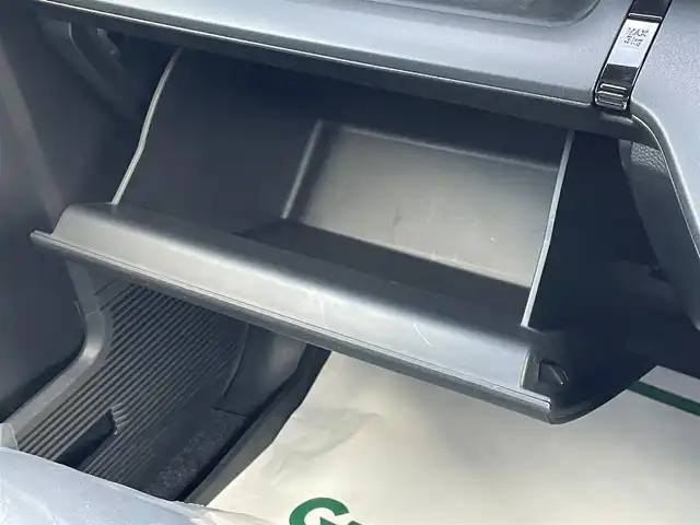 ホンダ ステップワゴン スパーダ 道東・釧路十勝 2022(令4)年 3.6万km パール ワンオーナー/4WD/寒冷地仕様/純正ナビ/(AM FM BT CD DVD フルセグTV)/バックカメラ/両側パワースライドドア/純正フリップダウンモニター/パワーバックドア/ホンダセンシング/レーダークルーズコントロール/シートヒーター /電子パーキング/ブレーキホールド/ETC/冬タイヤ積込