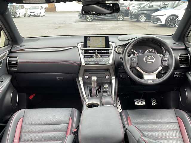 レクサス ＮＸ 200t Fスポーツ 道北・旭川 2015(平27)年 6.3万km ソニッククォーツ /４WD//禁煙車//寒冷地仕様//レクサスセーフティーセンス/PCS/LDA/AHS/レーダークルーズコントロール//純正ナビ/CD/DVD/SD/BT/AUX/USB/TV/ラジオ//バックカメラ//ビルトインETC//パワーバックドア//左右独立オートエアコン//ミラーヒーター//フロントデアイサー//レザーシート//シートメモリー//全席パワーシート//前席シートヒーター//前席エアシート//革巻きステアリング//ステアリングスイッチ//ステアリングヒーター//パドルシフト//ヘッドアップディスプレイ//オートライト//三眼LEDヘッドライト//LEDフォグランプ//バックフォグランプ//ミラーウィンカー//ヘッドライトウォッシャー//ドアバイザー//エンジンスターター一体型マートキー//スペアキー//プッシュスタート//保証書//取扱説明書