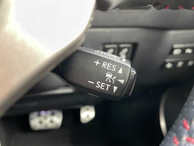 レクサス ＮＸ 200t Fスポーツ 道北・旭川 2015(平27)年 6.3万km ソニッククォーツ /４WD//禁煙車//寒冷地仕様//レクサスセーフティーセンス/PCS/LDA/AHS/レーダークルーズコントロール//純正ナビ/CD/DVD/SD/BT/AUX/USB/TV/ラジオ//バックカメラ//ビルトインETC//パワーバックドア//左右独立オートエアコン//ミラーヒーター//フロントデアイサー//レザーシート//シートメモリー//全席パワーシート//前席シートヒーター//前席エアシート//革巻きステアリング//ステアリングスイッチ//ステアリングヒーター//パドルシフト//ヘッドアップディスプレイ//オートライト//三眼LEDヘッドライト//LEDフォグランプ//バックフォグランプ//ミラーウィンカー//ヘッドライトウォッシャー//ドアバイザー//エンジンスターター一体型マートキー//スペアキー//プッシュスタート//保証書//取扱説明書