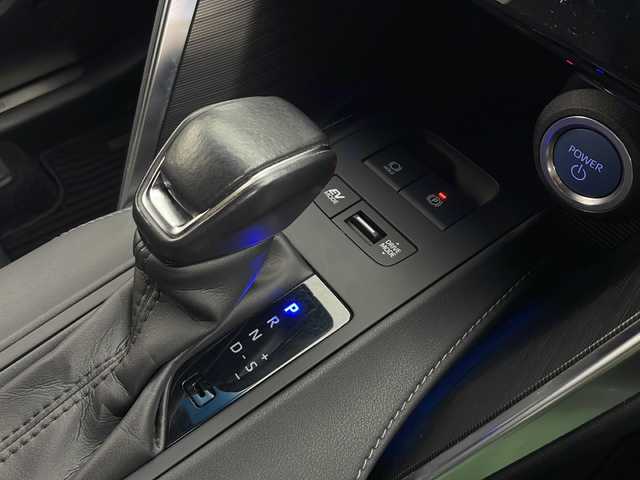 トヨタ ハリアー ハイブリッド Z 秋田県 2020(令2)年 1.7万km ホワイトパールクリスタルシャイン 4WD/ディスプレイオーディオ/フルセグTV　/全方位カメラ　/衝突軽減軽減システム　/レーダークルーズコントロール　/レーンキープアシスト　/モデリスタエアロ　/デジタルインナーミラー　/ＥＴＣ２．０　/オートハイビーム　/LEDヘッドライト/運転席パワーシート/ハーフレザーシート/プッシュスタート/電動リアゲート/電動格納ミラー/サイドバイザー