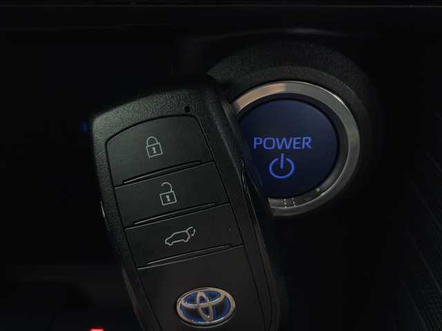 トヨタ ハリアー ハイブリッド Z 秋田県 2020(令2)年 1.7万km ホワイトパールクリスタルシャイン 4WD/ディスプレイオーディオ/フルセグTV　/全方位カメラ　/衝突軽減軽減システム　/レーダークルーズコントロール　/レーンキープアシスト　/モデリスタエアロ　/デジタルインナーミラー　/ＥＴＣ２．０　/オートハイビーム　/LEDヘッドライト/運転席パワーシート/ハーフレザーシート/プッシュスタート/電動リアゲート/電動格納ミラー/サイドバイザー