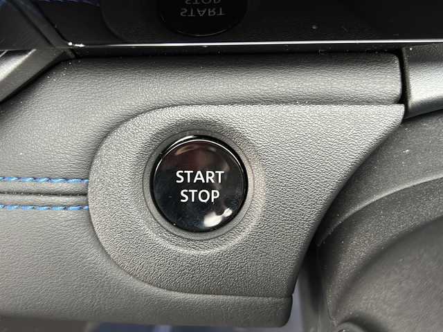 日産 セレナ e－4ORCE オーテック 長野県 2024(令6)年 1.1万km ダークメタルグレー ・社外8インチメモリーナビゲーション/CD DVD フルセグTV Bluetooth/・全方位カメラ/・ETC/・プロパイロット/・レーンキープアシスト/・オートマチックハイビーム/・ブラインドスポットモニター/・ステアリングヒーター/・シートヒーター(D/N)/・純正16インチアルミホイール/・LEDヘッドライト/・オートライト/・フォグライト/・両側パワースライドドア/・アイドリングストップ/・横滑り防止装置/・