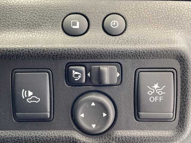 日産 ノート e－パワー X Vセレクション 埼玉県 2020(令2)年 3.6万km ブリリアントシルバー エマージェンシーブレーキ/純正ナビ/　　CD/DVD/BT/フルセグTV/アラウンドビューモニター/インテリジェントクルーズコントロール/LEDオートライト/純正15インチAW/インテリジェントルームミラー/プッシュスタート/ETC/禁煙車