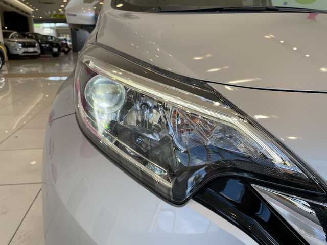 日産 ノート e－パワー X Vセレクション 埼玉県 2020(令2)年 3.6万km ブリリアントシルバー エマージェンシーブレーキ/純正ナビ/　　CD/DVD/BT/フルセグTV/アラウンドビューモニター/インテリジェントクルーズコントロール/LEDオートライト/純正15インチAW/インテリジェントルームミラー/プッシュスタート/ETC/禁煙車