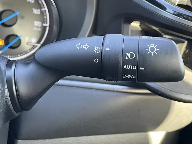 トヨタ ハリアー ハイブリッド Z レザーパッケージ 滋賀県 2021(令3)年 3.1万km ホワイトパールクリスタルシャイン 純正12.3インチナビ/【Bluetooth/USB/フルセグ 】/JBLプレミアムサウンド/パノラミックビューモニター/モデリスタエアロ/黒本革シート/D/Nパワーシート/D/Nシートヒーター/D/Nシートベンチレーション/ステアリングヒーター/パワーリアゲート/前後ドラレコ/前後ソナー/トヨタセーフティセンス/【PCS/BSM/RCTA/RSA/HUD】/レーダークルーズコントロール/ビルトインETC2.0/MTモード付AT/純正デジタルインナーミラー/プッシュスタート/スマートキー/ステアリングリモコン/電動テレスコチルト/LEDヘッドライト