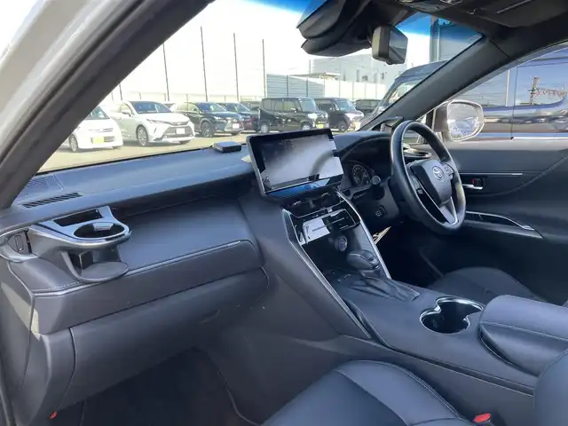 トヨタ ハリアー ハイブリッド Z レザーパッケージ 滋賀県 2021(令3)年 3.1万km ホワイトパールクリスタルシャイン 純正12.3インチナビ/【Bluetooth/USB/フルセグ 】/JBLプレミアムサウンド/パノラミックビューモニター/モデリスタエアロ/黒本革シート/D/Nパワーシート/D/Nシートヒーター/D/Nシートベンチレーション/ステアリングヒーター/パワーリアゲート/前後ドラレコ/前後ソナー/トヨタセーフティセンス/【PCS/BSM/RCTA/RSA/HUD】/レーダークルーズコントロール/ビルトインETC2.0/MTモード付AT/純正デジタルインナーミラー/プッシュスタート/スマートキー/ステアリングリモコン/電動テレスコチルト/LEDヘッドライト