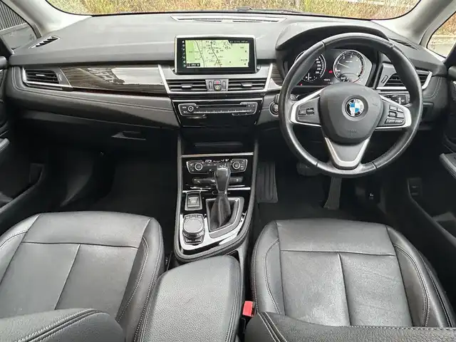 ＢＭＷ ２１８ｄ アクティブツアラー ラグジュアリー 福岡県 2018(平30)年 4.7万km サファイアブラックP 純正ナビ/CD/DVD/Bluetooth/USB/黒革シート/パワーシート/シートヒーター/Bカメラ/ETC/前後ドライブレコーダー/LKA/BSM/純正17インチAW/LEDヘッドライト/ハンズフリーパワーテールゲート/純正フロアマット/スマートキー