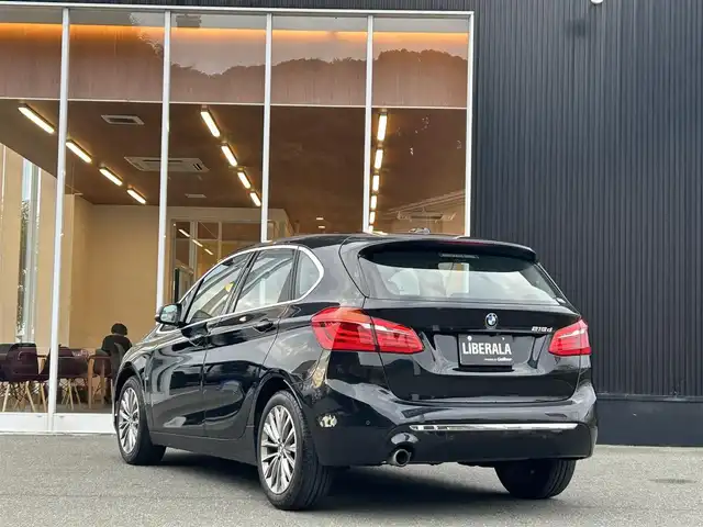 ＢＭＷ ２１８ｄ アクティブツアラー ラグジュアリー 福岡県 2018(平30)年 4.7万km サファイアブラックP 純正ナビ/CD/DVD/Bluetooth/USB/黒革シート/パワーシート/シートヒーター/Bカメラ/ETC/前後ドライブレコーダー/LKA/BSM/純正17インチAW/LEDヘッドライト/ハンズフリーパワーテールゲート/純正フロアマット/スマートキー