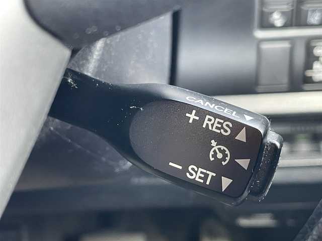 トヨタ ヴォクシー ZS 煌 熊本県 2018(平30)年 8.4万km イナズマスパーキングブラックガラスフレーク 衝突軽減ブレーキ/レーンキープアシスト/プッシュスタート/アルパイン製ナビ/（CD・DVD・フルセグTV・BTオーディオ・SD）/バックカメラ/ビルトインETC/純正16インチAW/両側パワースライドドア/クルーズコントロール/LEDヘッドライト/オートライト/フォグライト/横滑り防止装置/ウィンカーミラー/純正フロアマット/純正ドアバイザー/スマートスペアキー×1本