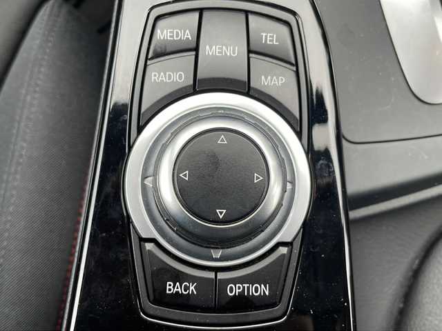 ＢＭＷ ３２０ｄ スポーツ 山口県 2013(平25)年 6.8万km 白 ワンオーナー/禁煙車/スマートキー/プッシュスタート/純正HDDナビ/(BT/DVD/ラジオ)/バックカメラ/コーナーセンサー/レーダー探知機/クルーズコントロール/パドルシフト/オートエアコン/オートライト/純正アルミホイール/純正フロアマット/保証書/取扱説明書