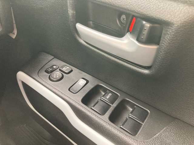 スズキ ハスラー HYBRID X 千葉県 2020(令2)年 4.9万km フェニックスレッドパール/ガンメタリック2トーンルーフ 社外ナビ/フルセグTV/CD/DVD/Bluetooth/ETC/衝突被害軽減ブレーキ/車線逸脱警報/前席シートヒーター/ステアリングスイッチ/プッシュスタート/スマートキー/スペアキー×１/純正フロアマット/保証書・取扱説明書