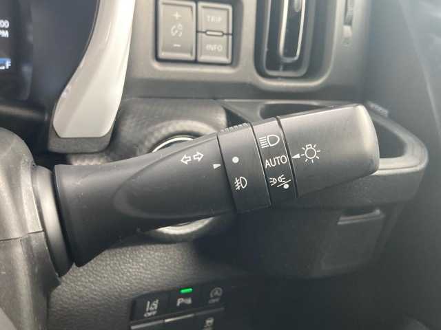 スズキ ハスラー HYBRID X 千葉県 2020(令2)年 4.9万km フェニックスレッドパール/ガンメタリック2トーンルーフ 社外ナビ/フルセグTV/CD/DVD/Bluetooth/ETC/衝突被害軽減ブレーキ/車線逸脱警報/前席シートヒーター/ステアリングスイッチ/プッシュスタート/スマートキー/スペアキー×１/純正フロアマット/保証書・取扱説明書