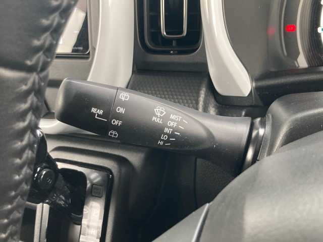 スズキ ハスラー HYBRID X 千葉県 2020(令2)年 4.9万km フェニックスレッドパール/ガンメタリック2トーンルーフ 社外ナビ/フルセグTV/CD/DVD/Bluetooth/ETC/衝突被害軽減ブレーキ/車線逸脱警報/前席シートヒーター/ステアリングスイッチ/プッシュスタート/スマートキー/スペアキー×１/純正フロアマット/保証書・取扱説明書