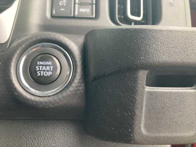 スズキ ハスラー HYBRID X 千葉県 2020(令2)年 4.9万km フェニックスレッドパール/ガンメタリック2トーンルーフ 社外ナビ/フルセグTV/CD/DVD/Bluetooth/ETC/衝突被害軽減ブレーキ/車線逸脱警報/前席シートヒーター/ステアリングスイッチ/プッシュスタート/スマートキー/スペアキー×１/純正フロアマット/保証書・取扱説明書