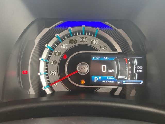 スズキ ハスラー HYBRID X 千葉県 2020(令2)年 4.9万km フェニックスレッドパール/ガンメタリック2トーンルーフ 社外ナビ/フルセグTV/CD/DVD/Bluetooth/ETC/衝突被害軽減ブレーキ/車線逸脱警報/前席シートヒーター/ステアリングスイッチ/プッシュスタート/スマートキー/スペアキー×１/純正フロアマット/保証書・取扱説明書