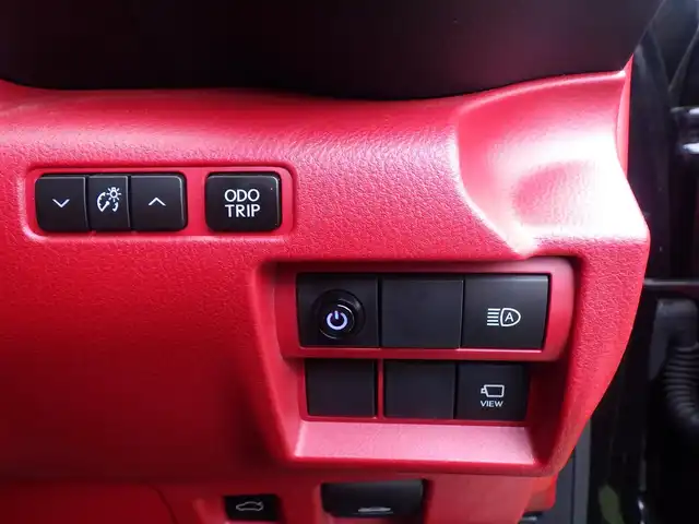 レクサス ＩＳ 300 Fスポーツ 千葉県 2023(令5)年 2.6万km グラファイトブラックガラスフレーク Lexus Safety System+/・プリクラッシュセーフティ/・レーンディパーチャーアラート/・オートハイビーム/・レーダークルーズコントロール/・RCTA（リヤクロストラフィックアラート）/・ブラインドスポットモニター/ムーンルーフ/レッドレザーシート/オレンジブレーキキャリパー/前席パワーシート/シートヒーター/純正SDナビ/地デジTV/【DVD/CD再生機能　Bluetooth接続】/パノラミックビューモニター/リバース連動ドアミラー（左/右）/ドライブレコーダー（前後撮影）【CS-91FH】/革巻きステアリング/ステアリングスイッチ/パドルシフト/ETC/LEDヘッドライト/ウインカーミラー/クリアランスソナー/純正19インチアルミホイル/サイド/カーテンエアバッグ/スマートキー