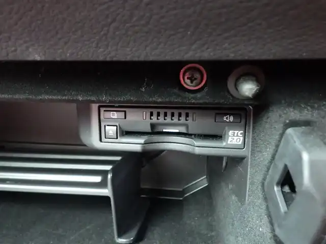 レクサス ＩＳ 300 Fスポーツ 千葉県 2023(令5)年 2.6万km グラファイトブラックガラスフレーク Lexus Safety System+/・プリクラッシュセーフティ/・レーンディパーチャーアラート/・オートハイビーム/・レーダークルーズコントロール/・RCTA（リヤクロストラフィックアラート）/・ブラインドスポットモニター/ムーンルーフ/レッドレザーシート/オレンジブレーキキャリパー/前席パワーシート/シートヒーター/純正SDナビ/地デジTV/【DVD/CD再生機能　Bluetooth接続】/パノラミックビューモニター/リバース連動ドアミラー（左/右）/ドライブレコーダー（前後撮影）【CS-91FH】/革巻きステアリング/ステアリングスイッチ/パドルシフト/ETC/LEDヘッドライト/ウインカーミラー/クリアランスソナー/純正19インチアルミホイル/サイド/カーテンエアバッグ/スマートキー