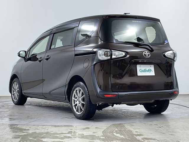 トヨタ シエンタ X Vパッケージ 道央・札幌 2016(平28)年 5.5万km ヴィンテージブラウンパールクリスタルシャイン ・４ＷＤ/・寒冷地仕様/・社外HDDナビ（AVIC-ZH９９）/・CD/DVD/USB/・純正エンジンスターター/・ＥＴＣ/・ウィンカーミラー/・Ｗエアバッグ/・ウォークスルー/・横滑り防止装置/・ＡＢＳ/・ドアバイザー/・フロアマット/・積込サマータイヤ