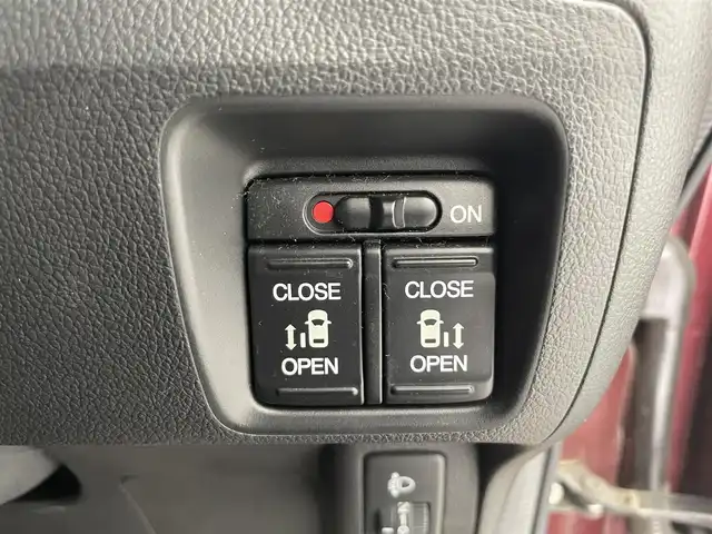 ホンダ Ｎ ＢＯＸ SSパッケージ 富山県 2015(平27)年 3.6万km プレミアムディープロッソパール ワンオーナー/純正メモリナビ【VXM-155VSi】/　(DVD/ワンセグTV/Bluetooth/USB)/バックカメラ/両側パワースライドドア/衝突被害軽減システム/横滑り防止装置/チップアップシート/純正14インチアルミホイール/スマートキー/純正フロアマット/カーテンエアバック/スペアキー1本/保証書/取扱説明書