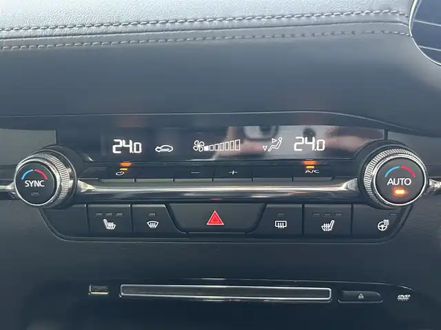 マツダ マツダ３セダン XD Lパッケージ 福島県 2021(令3)年 4.8万km ソウルレッドクリスタルM 登録時走行距離：47/226/ワンオーナー/メーカー純正SDナビ/（AM/FM/BT接続/フルセグチTV/DVD/CD）/バックカメラ/純正AW/純正フロアマット/革製シート/クルーズコントロール/パドルシフト/ETC/コーナーセンサー/クリアランスソナー/横滑り防止装置/ドラレコ/電動パーキングブレーキ/PUSHスタート/シートヒーター/ステアリングヒーター/ステアリングスイッチ/パワーシート（Ｄ席）/オートライト/LEDヘッドライト/ウィンカーミラー/保証書/取扱説明書