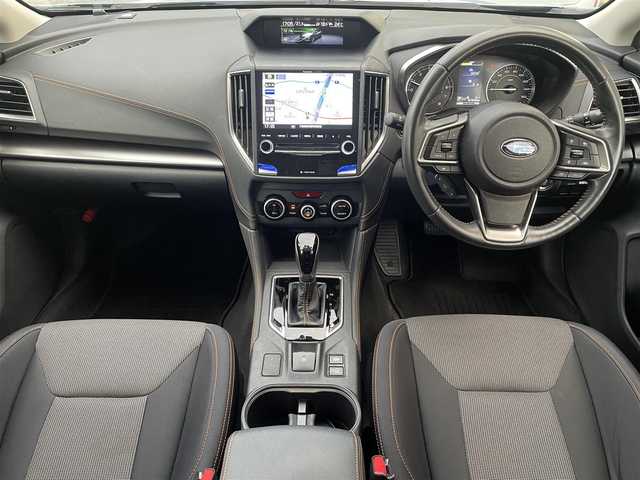 スバル インプレッサ ＸＶ 2．0i－L アイサイト 大阪府 2018(平30)年 6.8万km クールグレーカーキ ワンオーナー/純正SDメモリナビ(CN-LR830DFC)/BT/CD/DVD/SD/USB/TV/AppleCarPlay/AndroidAuto/バックカメラ/ドライブレコーダー/追従機能付きクルーズコントロール/レーンキープアシスト/ヒルスタートアシスト/革巻きステアリング/パドルシフト/LEDヘッドライト/前後フォグランプ/ヘッドライトウォッシャー/ステアリング連動ヘッドライト/純正フロアマット/純正AW/電格ミラー/ETC2.0