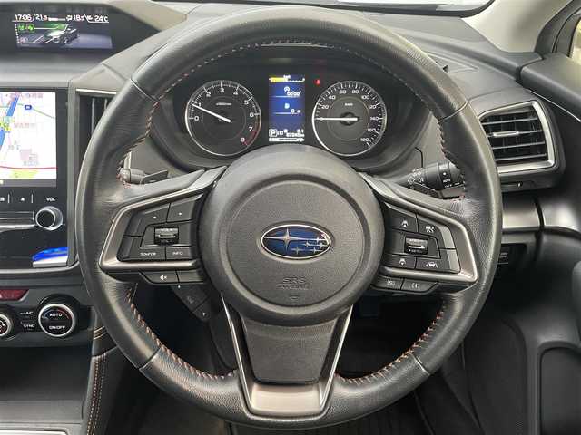 スバル インプレッサ ＸＶ 2．0i－L アイサイト 大阪府 2018(平30)年 6.8万km クールグレーカーキ ワンオーナー/純正SDメモリナビ(CN-LR830DFC)/BT/CD/DVD/SD/USB/TV/AppleCarPlay/AndroidAuto/バックカメラ/ドライブレコーダー/追従機能付きクルーズコントロール/レーンキープアシスト/ヒルスタートアシスト/革巻きステアリング/パドルシフト/LEDヘッドライト/前後フォグランプ/ヘッドライトウォッシャー/ステアリング連動ヘッドライト/純正フロアマット/純正AW/電格ミラー/ETC2.0