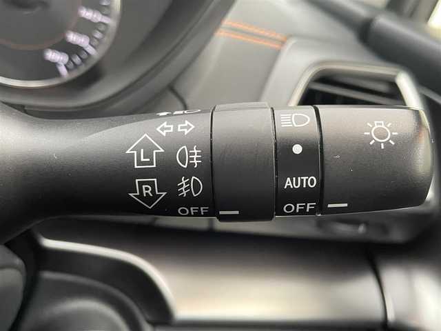 スバル インプレッサ ＸＶ 2．0i－L アイサイト 大阪府 2018(平30)年 6.8万km クールグレーカーキ ワンオーナー/純正SDメモリナビ(CN-LR830DFC)/BT/CD/DVD/SD/USB/TV/AppleCarPlay/AndroidAuto/バックカメラ/ドライブレコーダー/追従機能付きクルーズコントロール/レーンキープアシスト/ヒルスタートアシスト/革巻きステアリング/パドルシフト/LEDヘッドライト/前後フォグランプ/ヘッドライトウォッシャー/ステアリング連動ヘッドライト/純正フロアマット/純正AW/電格ミラー/ETC2.0