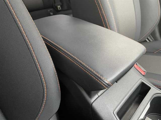 スバル インプレッサ ＸＶ 2．0i－L アイサイト 大阪府 2018(平30)年 6.8万km クールグレーカーキ ワンオーナー/純正SDメモリナビ(CN-LR830DFC)/BT/CD/DVD/SD/USB/TV/AppleCarPlay/AndroidAuto/バックカメラ/ドライブレコーダー/追従機能付きクルーズコントロール/レーンキープアシスト/ヒルスタートアシスト/革巻きステアリング/パドルシフト/LEDヘッドライト/前後フォグランプ/ヘッドライトウォッシャー/ステアリング連動ヘッドライト/純正フロアマット/純正AW/電格ミラー/ETC2.0