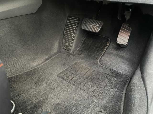 スバル インプレッサ ＸＶ 2．0i－L アイサイト 大阪府 2018(平30)年 6.8万km クールグレーカーキ ワンオーナー/純正SDメモリナビ(CN-LR830DFC)/BT/CD/DVD/SD/USB/TV/AppleCarPlay/AndroidAuto/バックカメラ/ドライブレコーダー/追従機能付きクルーズコントロール/レーンキープアシスト/ヒルスタートアシスト/革巻きステアリング/パドルシフト/LEDヘッドライト/前後フォグランプ/ヘッドライトウォッシャー/ステアリング連動ヘッドライト/純正フロアマット/純正AW/電格ミラー/ETC2.0