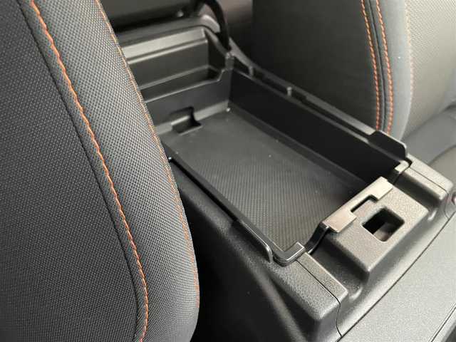 スバル インプレッサ ＸＶ 2．0i－L アイサイト 大阪府 2018(平30)年 6.8万km クールグレーカーキ ワンオーナー/純正SDメモリナビ(CN-LR830DFC)/BT/CD/DVD/SD/USB/TV/AppleCarPlay/AndroidAuto/バックカメラ/ドライブレコーダー/追従機能付きクルーズコントロール/レーンキープアシスト/ヒルスタートアシスト/革巻きステアリング/パドルシフト/LEDヘッドライト/前後フォグランプ/ヘッドライトウォッシャー/ステアリング連動ヘッドライト/純正フロアマット/純正AW/電格ミラー/ETC2.0