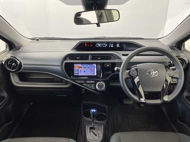 トヨタ アクア S スタイルブラック 群馬県 2017(平29)年 1.9万km ブラックマイカ 純正ナビ　バックカメラ　フルセグＴＶ　ビルトインＥＴＣ　衝突被害軽減ブレーキ　レーンアシスト　オートマチックハイビーム　スマートキー　プッシュスタートボタン　フロアマット　横滑り防止装置　禁煙車