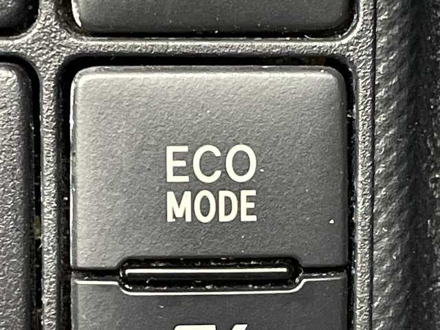 トヨタ アクア S スタイルブラック 群馬県 2017(平29)年 1.9万km ブラックマイカ 純正ナビ　バックカメラ　フルセグＴＶ　ビルトインＥＴＣ　衝突被害軽減ブレーキ　レーンアシスト　オートマチックハイビーム　スマートキー　プッシュスタートボタン　フロアマット　横滑り防止装置　禁煙車