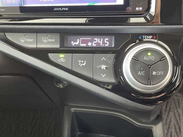 トヨタ アクア S スタイルブラック 群馬県 2017(平29)年 1.9万km ブラックマイカ 純正ナビ　バックカメラ　フルセグＴＶ　ビルトインＥＴＣ　衝突被害軽減ブレーキ　レーンアシスト　オートマチックハイビーム　スマートキー　プッシュスタートボタン　フロアマット　横滑り防止装置　禁煙車