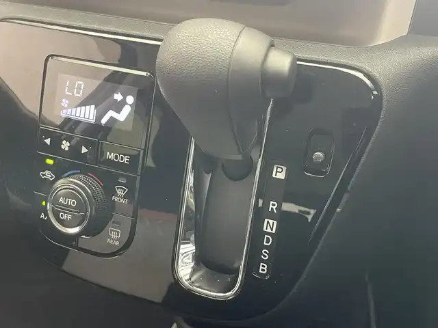 トヨタ パッソ モーダ 愛知県 2019(平31)年 6.9万km ブラックマイカメタリック/パウダリーベージュメタリック 2トーン 純正ナビ　フルセグＴＶ　Ｂｌｕｅｔｏｏｔｈ　ＤＶＤ再生　バックカメラ　ＵＳＢ入力端子　ＥＴＣ　前後ドラレコ　衝突軽減　オートハイビーム　ＬＥＤヘッドライト　プッシュスタート　純正フロアマット　禁煙車